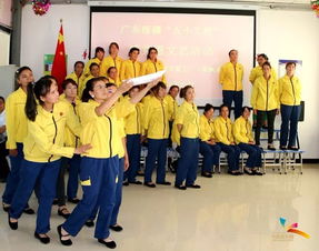 天山脚下绽芳华 疏附县卫星工厂里的别样文艺演出